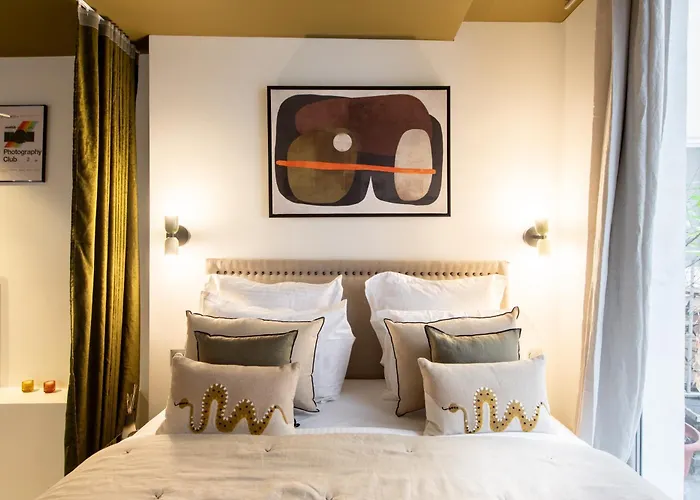 Room Aboukir, Paris Centre